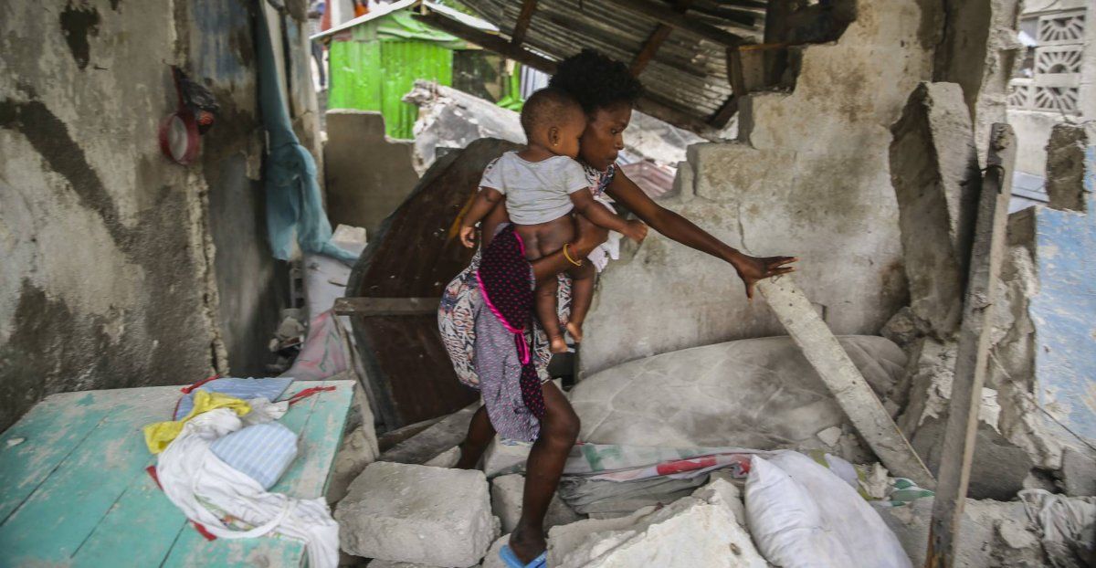 Haití: 724 muertos y cientos de personas atrapadas entre los escombros