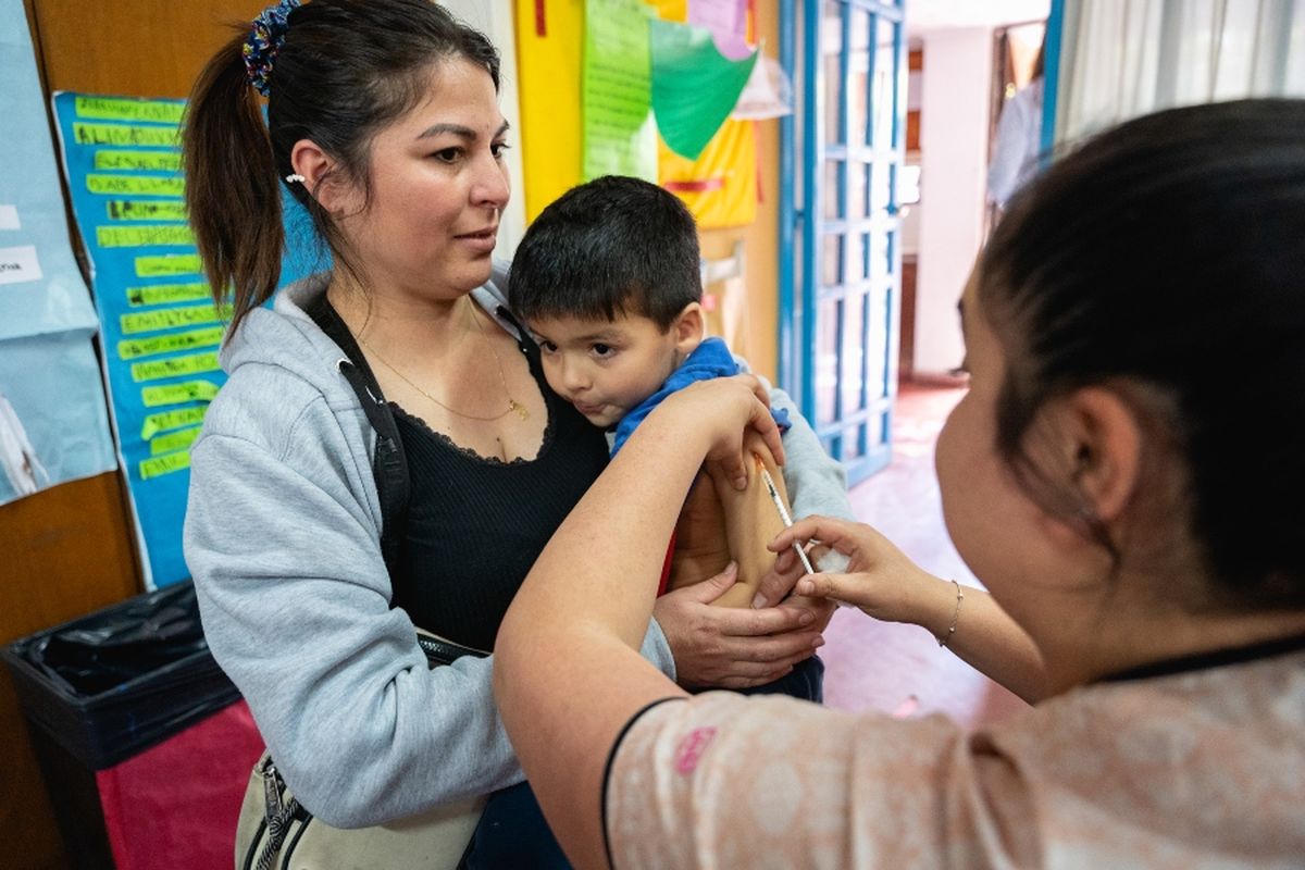 Este lunes inicia la campaña de vacunación con recorridas por salas cuna y merenderos de la ciudad