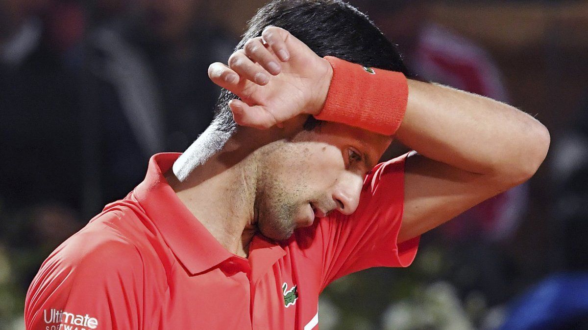 Si no se vacuna, Novak Djokovic también quedará afuera de Roland Garros