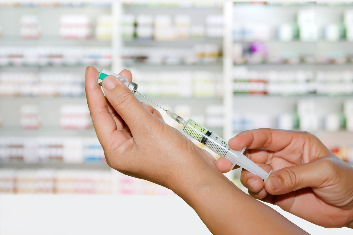 Córdoba: Comenzaron a vacunar en farmacias de la provincia