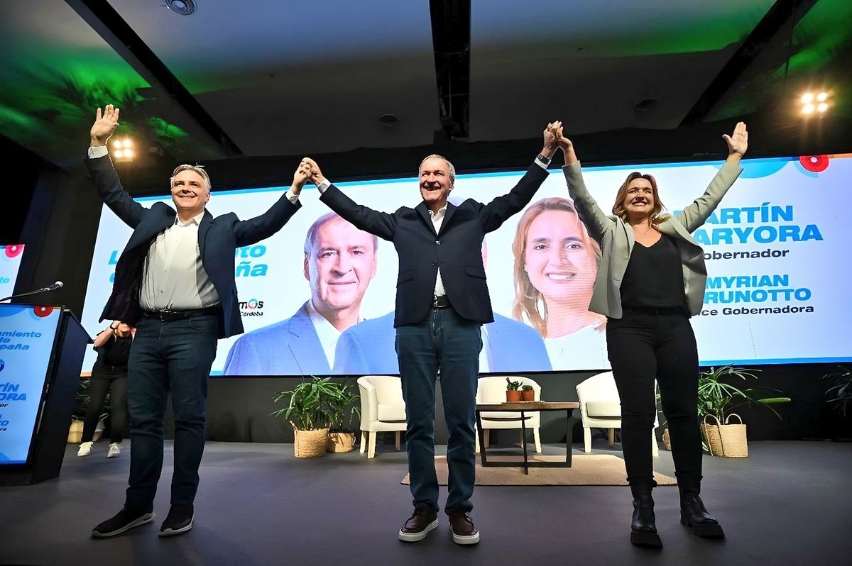 Tres miembros del PRO en Córdoba renunciaron por la conducción personalista y falta de propuestas del presidente del partido y expresaron su apoyo a la candidatura de Llaryora.