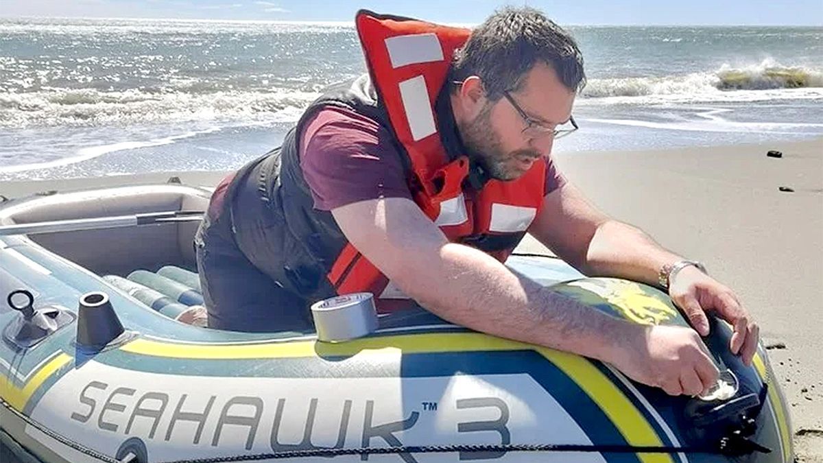 Buscan a un riocuartense en Río Grande: entró al mar a probar un bote inflable