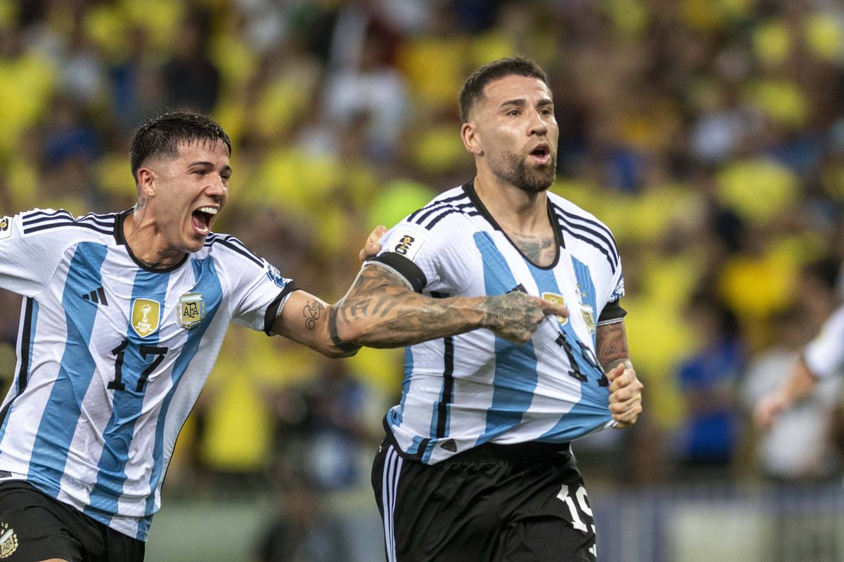 Otamendi marcó el gol de la victoria argentina con un cabezazo magistral. Foto: Prensa Selección Argentina.