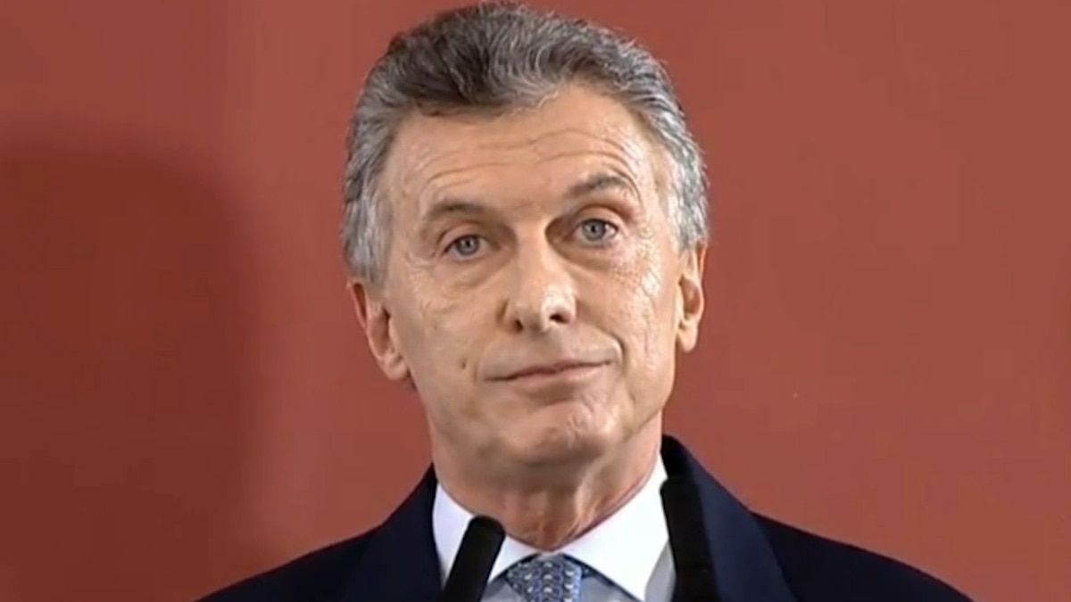 Macri criticó a Riquelme por su gestión en el club Boca Juniors.