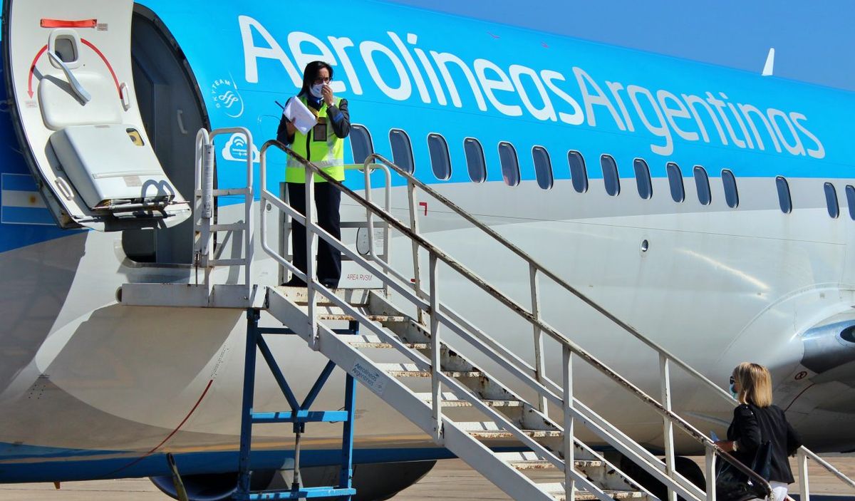 Aerolíneas Argentinas canceló siete de los 230 vuelos programados para este lunes.