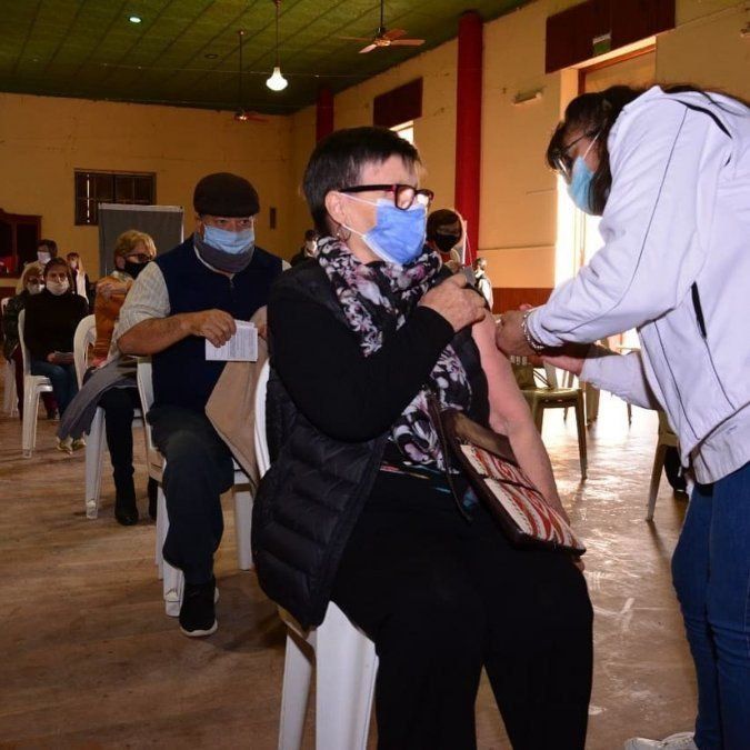 Córdoba: el lunes comienza la combinación de vacunas
