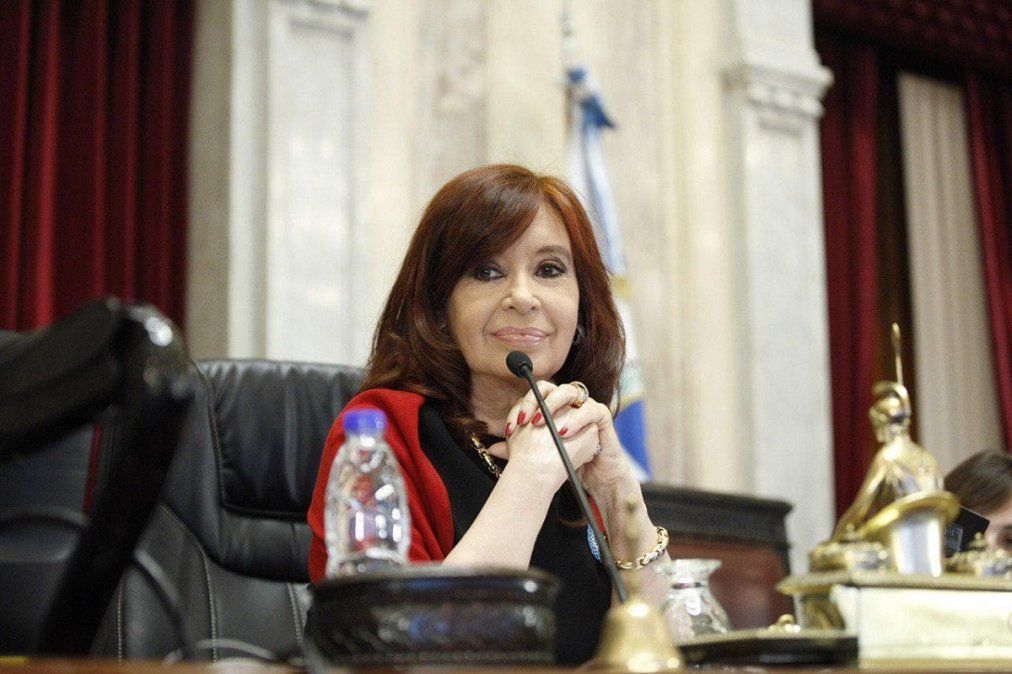 Gobierno: Oficializaron la renuncia a los haberes de vicepresidenta de Cristina Kirchner.