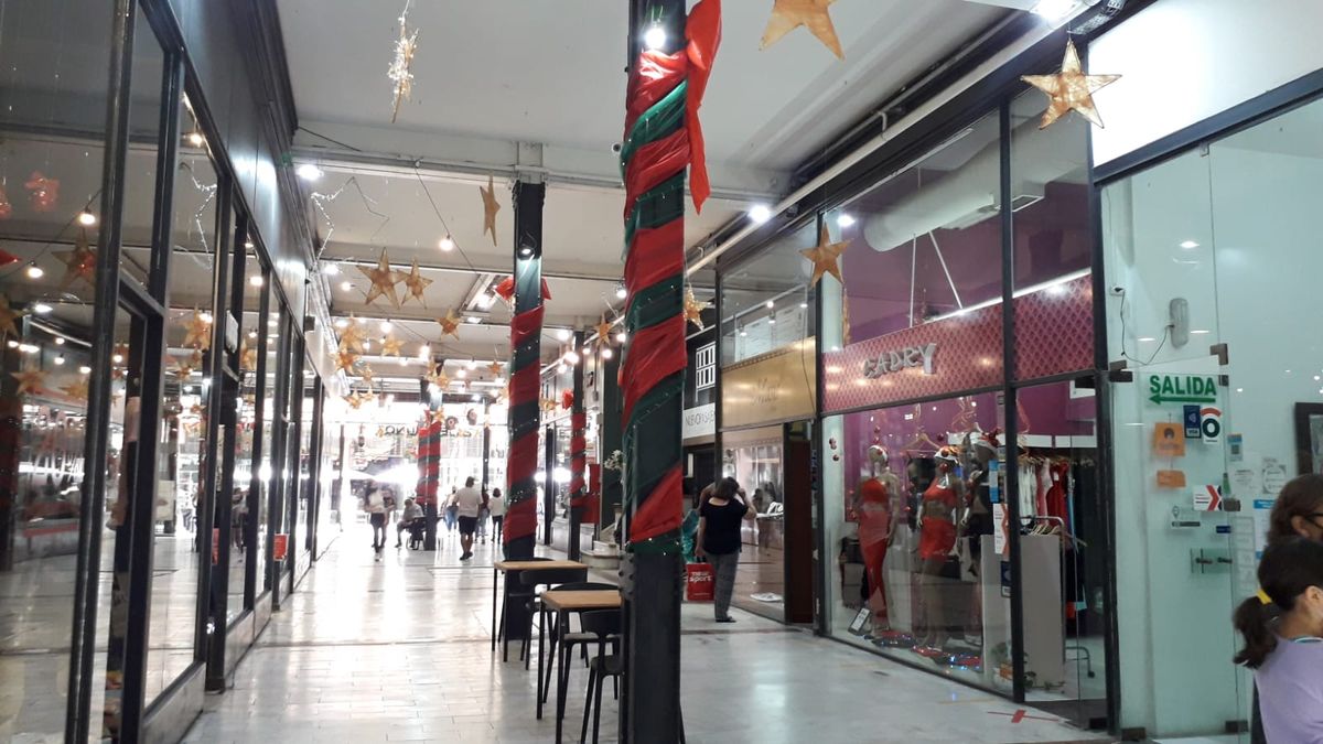 Crecen las expectativas en los comercios de Córdoba por las ventas navideñas.