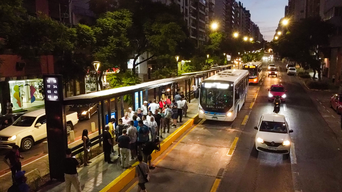 Córdoba y otras siete ciudades declararon emergencia del transporte urbano