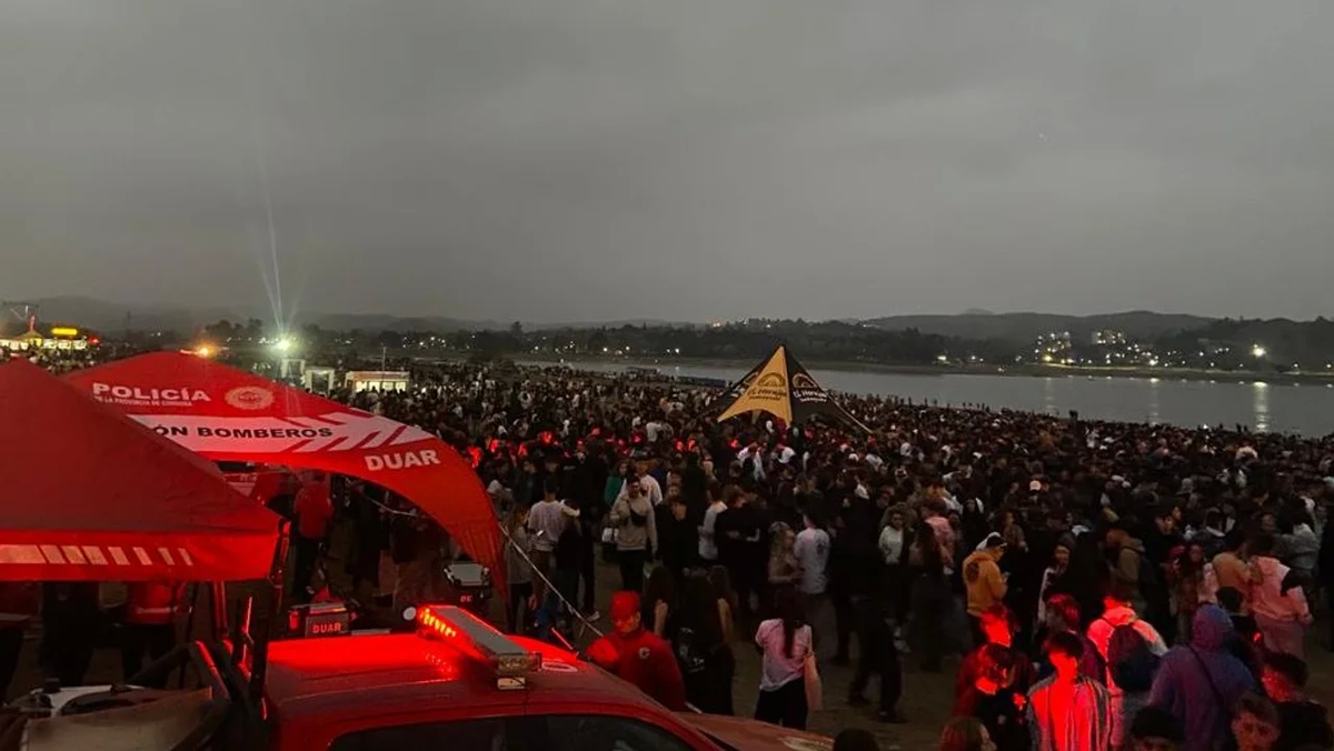Miles de jóvenes asistieron este sábado al multitudinario evento a la vera del Lago Los Molinos