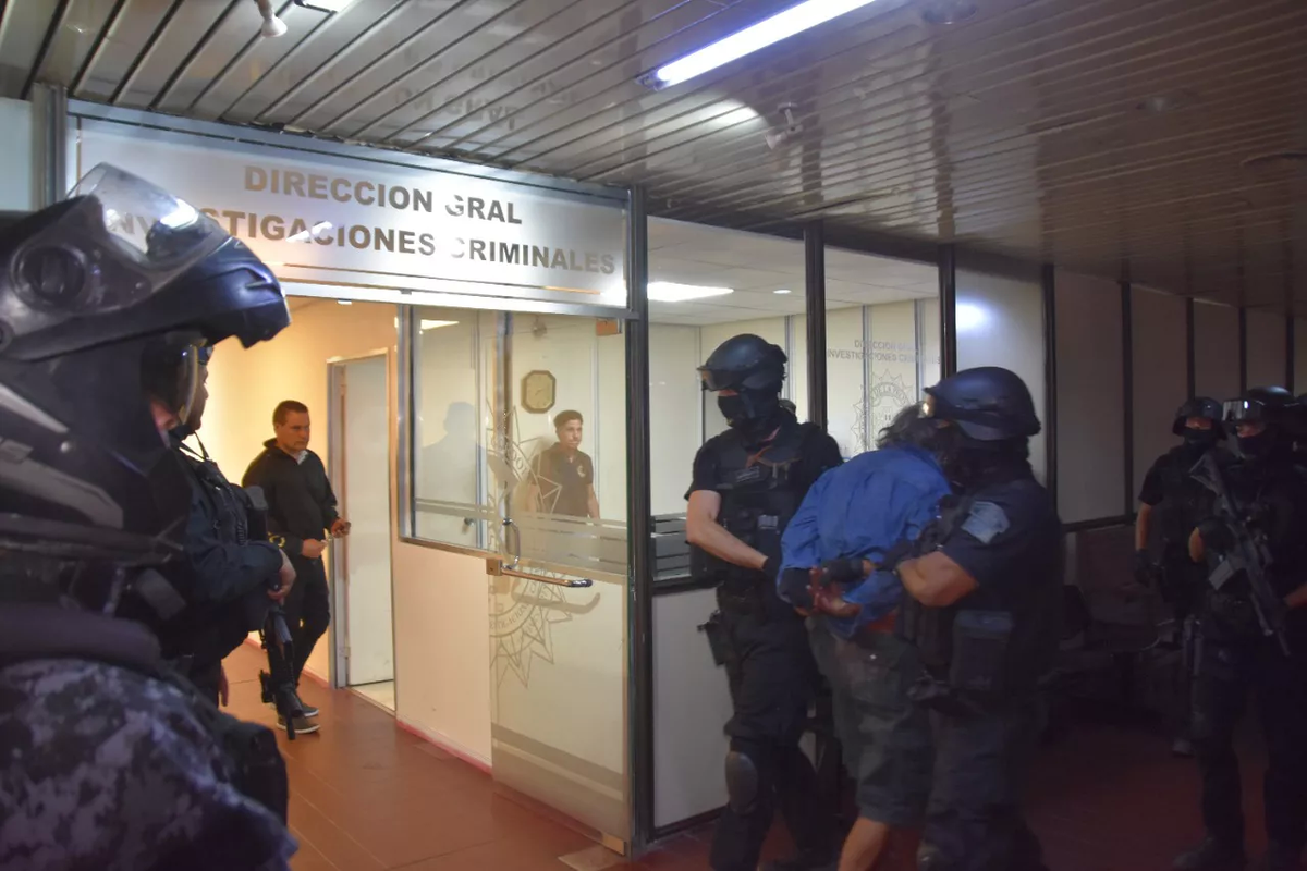 Roberto Carmona en el momento de su detención. Foto: Policía de Córdoba.