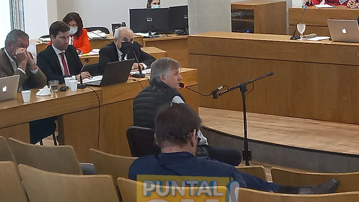 Diego Gagna comparece ante el tribunal luego de la declaración de su esposa