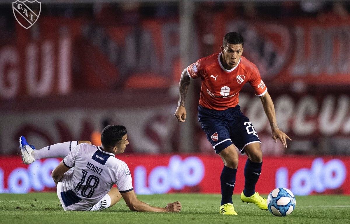 Talleres no pudo ante Independiente en el debut de Hoyos