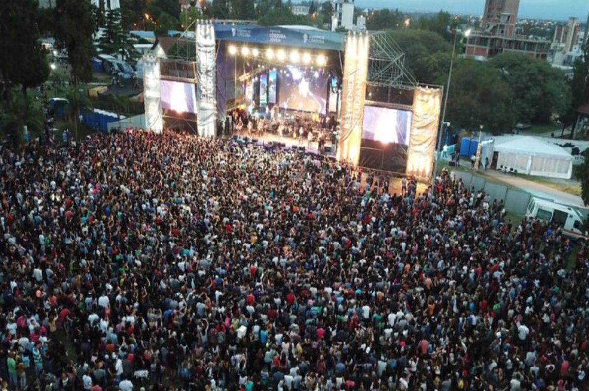 Más de 200 artistas actuarán este domingo en el Parque de las Tejas