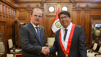 El cordobés Enrique Vaca Narvaja deja de ser el embajador argentino en Perú