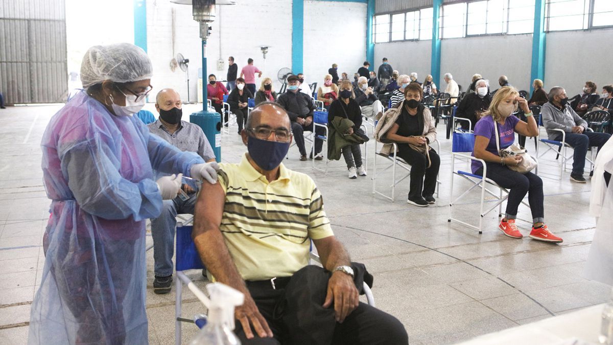En la ciudad de Córdoba está paralizada la vacunación por falta de dosis.