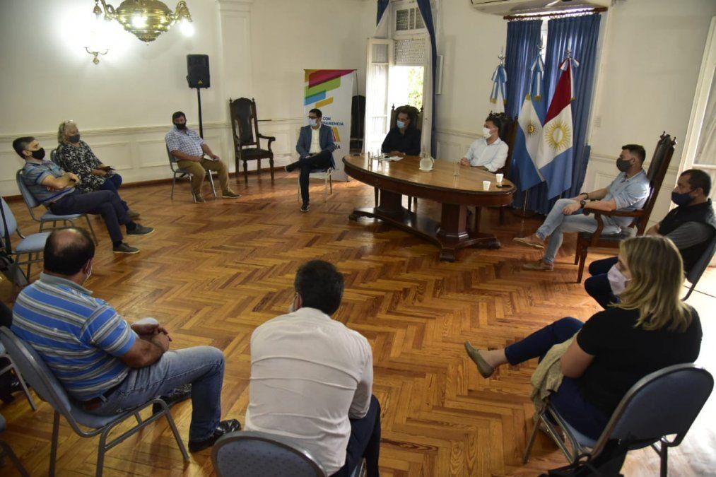 La Comunidad Regional San Martín reunida en el Salón Blanco Municipal de Villa María.
