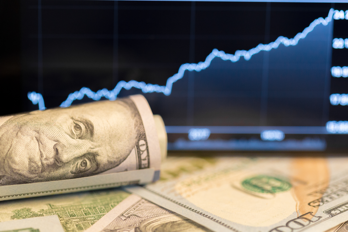 El dólar blue marcó un nuevo récord y los financieros presionan al alza